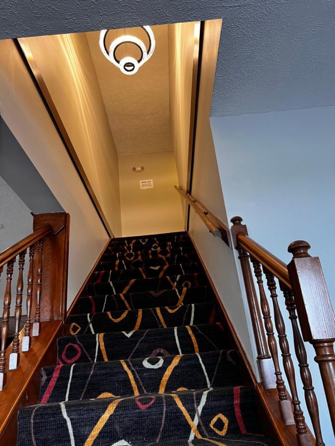 Sky Lodge Inn & Suites - Delavan Luaran gambar