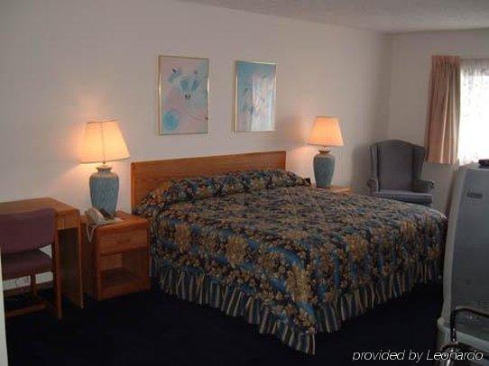 Sky Lodge Inn & Suites - Delavan Bilik gambar