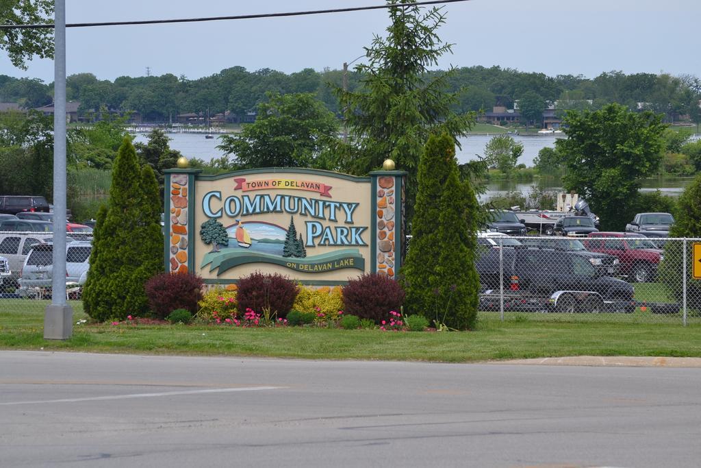 Sky Lodge Inn & Suites - Delavan Luaran gambar